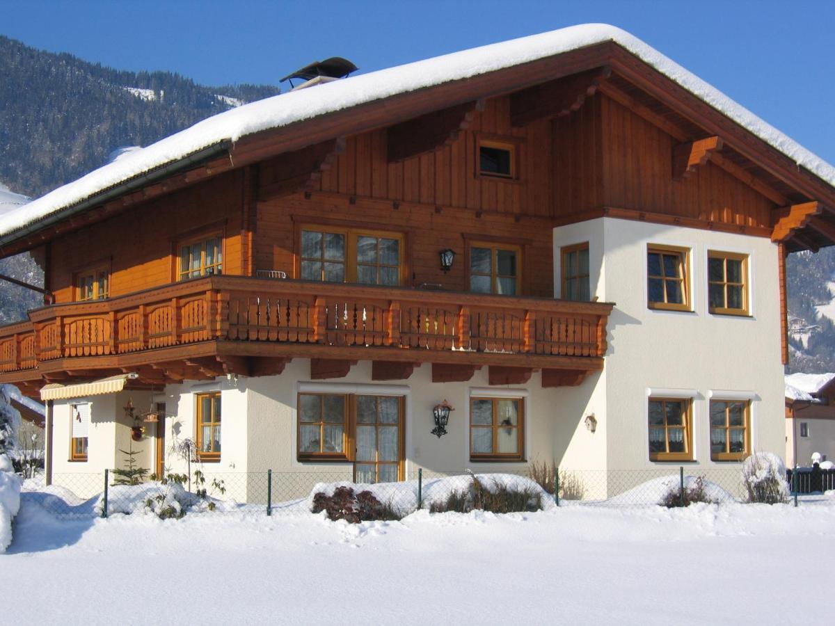 Haus Margit Apartment Sankt Johann im Pongau Exterior photo