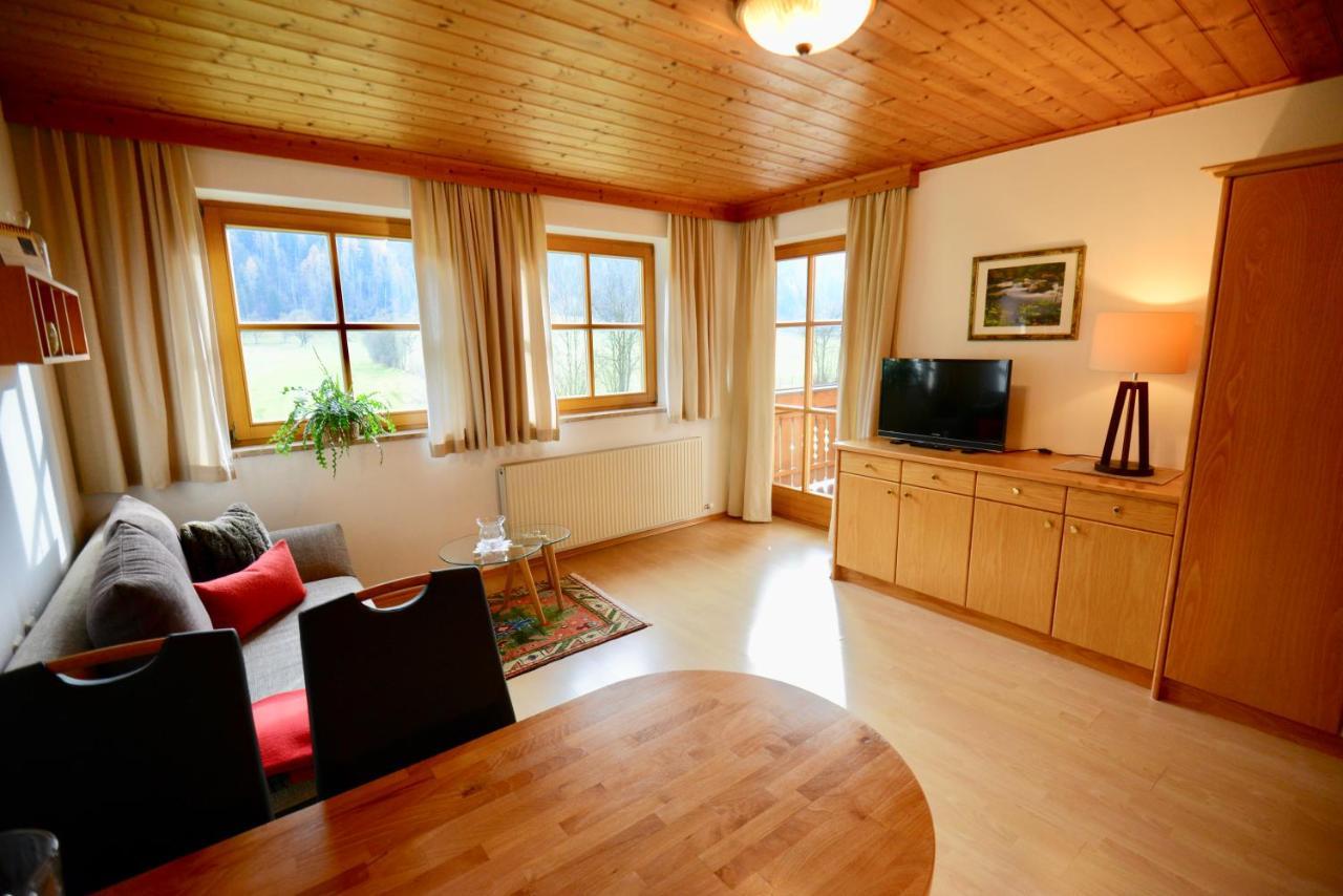 Haus Margit Apartment Sankt Johann im Pongau Exterior photo